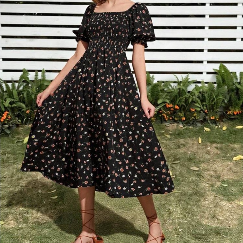 Teen Girls Ditsy Floral Print Black Midi Dress with Shirred Puff Sleeves
